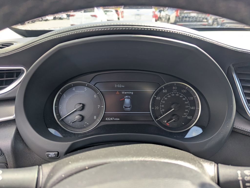 Used 2024 INFINITI QX50 Luxe image 19