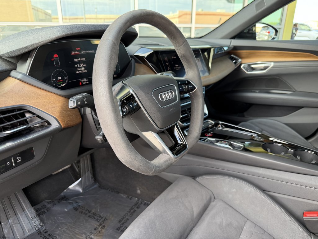 Used 2022 Audi e-tron GT Premium Plus AWD/4WD image 35