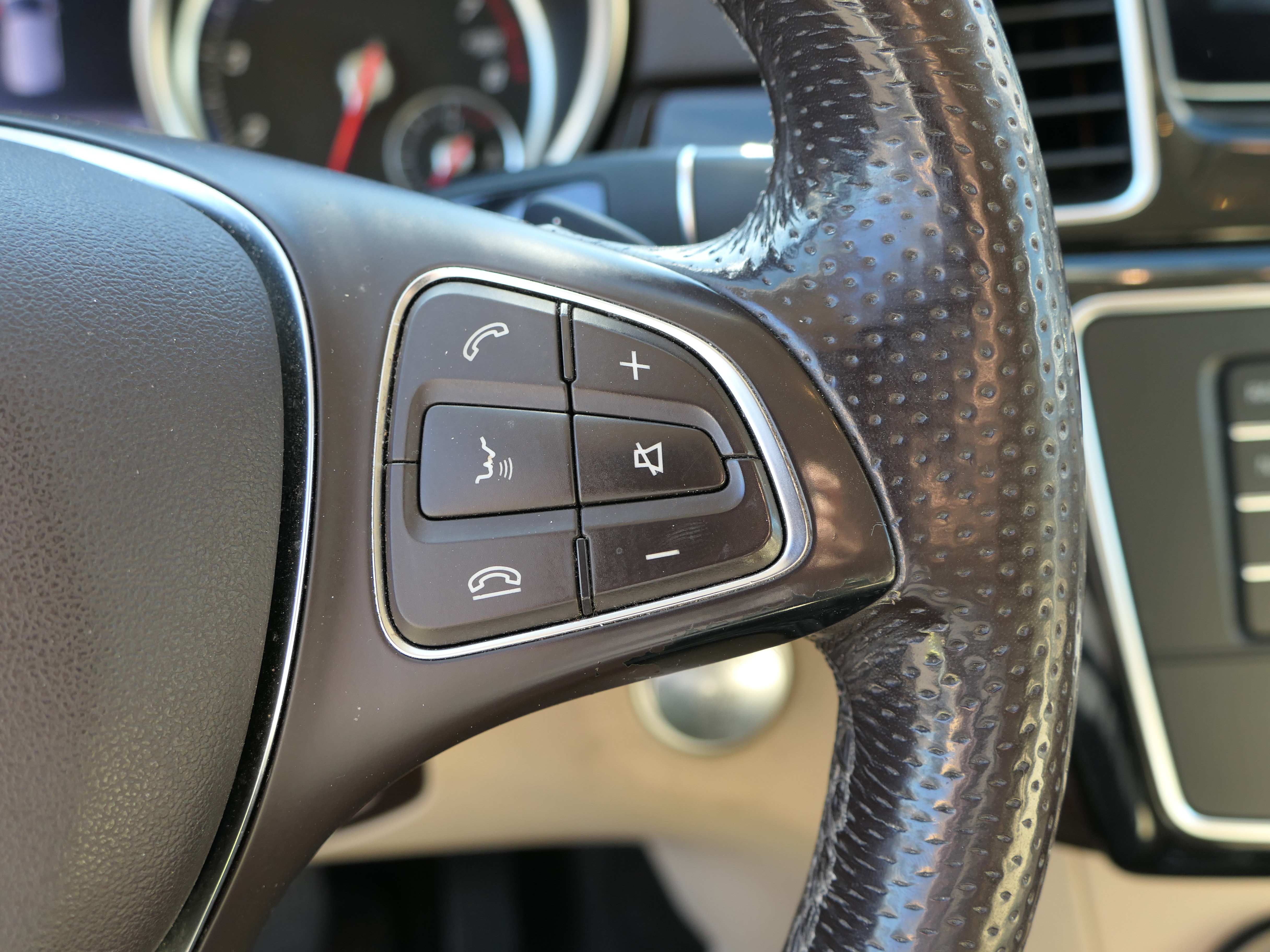 Used 2018 Mercedes-Benz GLE 350 image 16