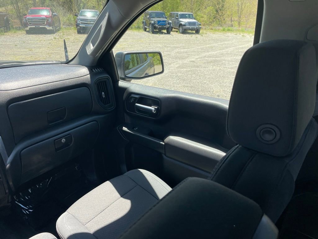 Used 2021 Chevrolet Silverado 1500 Custom Trail Boss AWD/4WD image 19