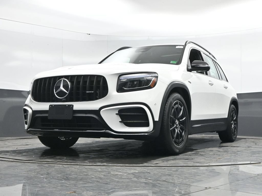 Used 2025 Mercedes-Benz GLB 35 AMG 4MATIC image 47