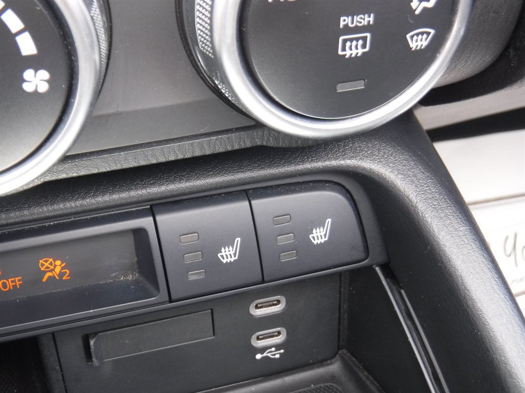Used 2024 MAZDA MX-5 Miata RF Grand Touring RWD image 16