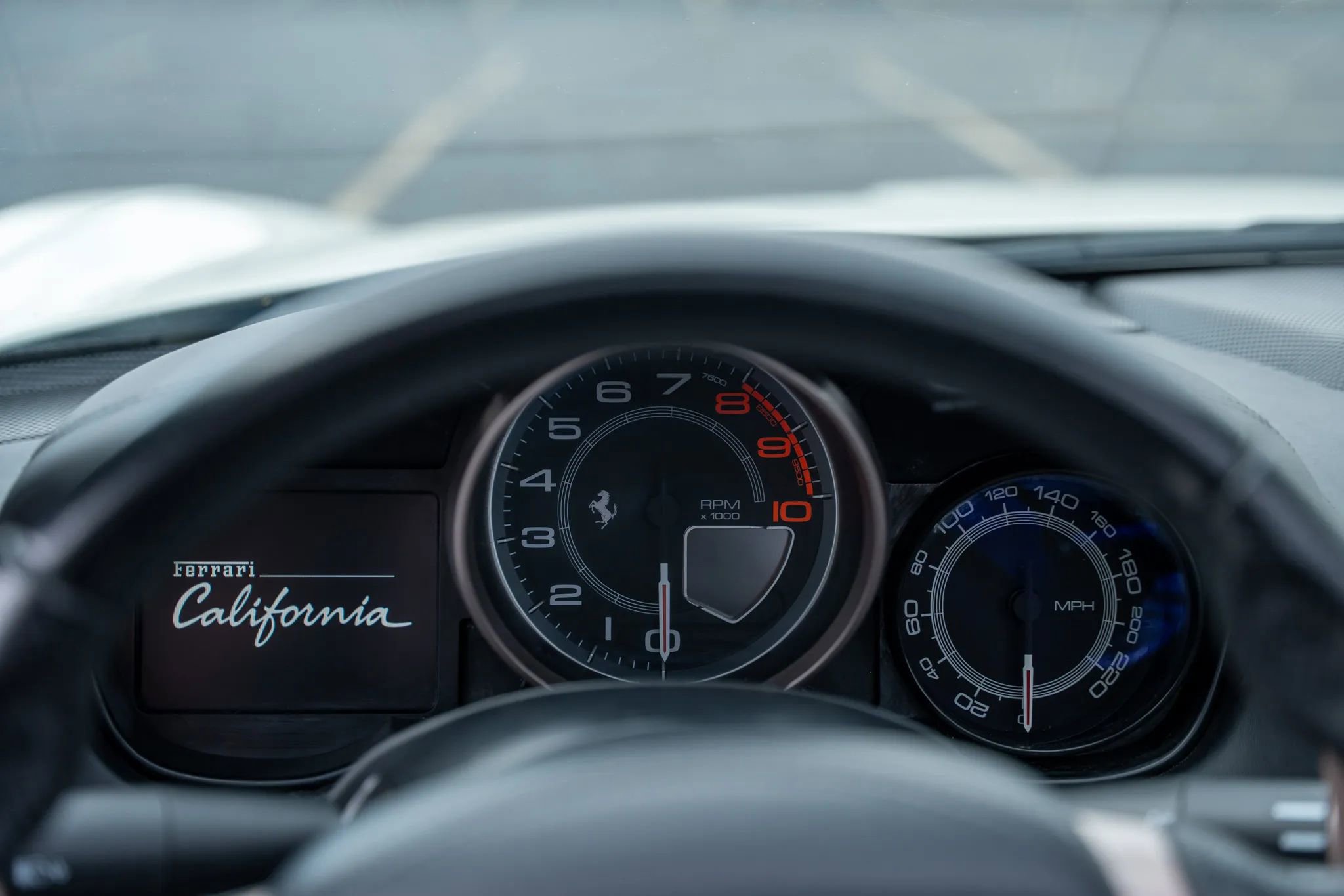 Used 2014 Ferrari California image 23