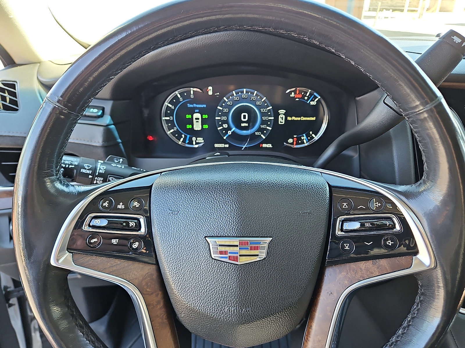 Used 2020 Cadillac Escalade ESV Premium Luxury AWD/4WD image 15