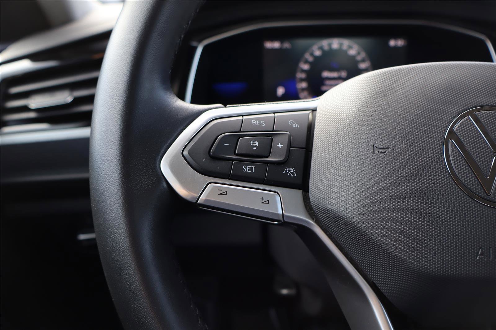 Certified 2023 Volkswagen Jetta SE image 16