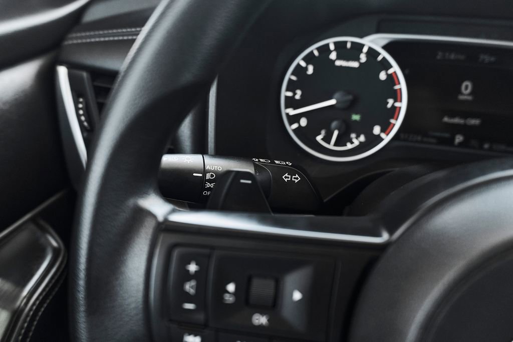 Used 2024 Nissan Rogue SV FWD image 33