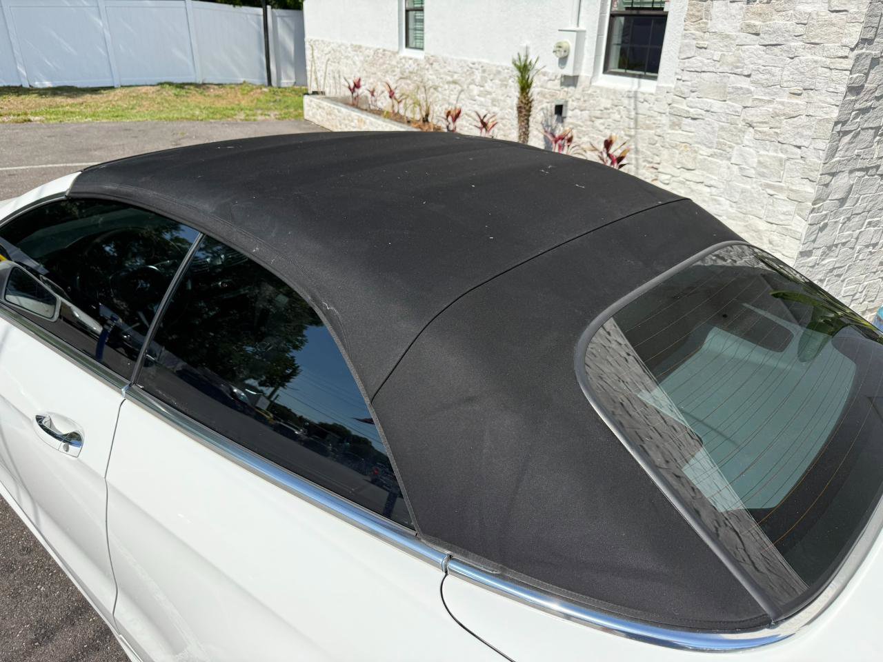 Used 2014 Mercedes-Benz E 550 Cabriolet image 20