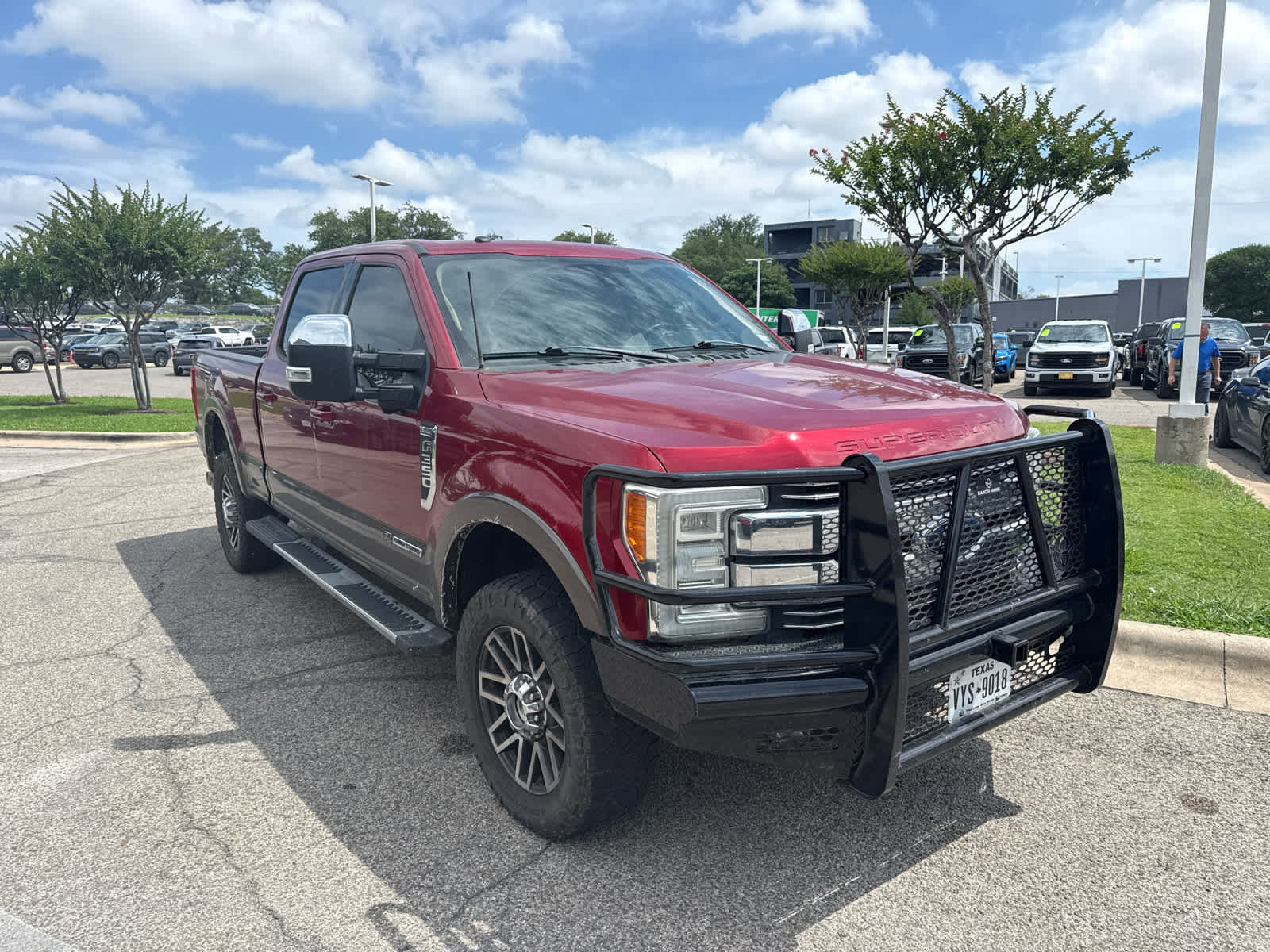 Used 2017 Ford F350 Lariat w/ Lariat Ultimate Package AWD/4WD image 2