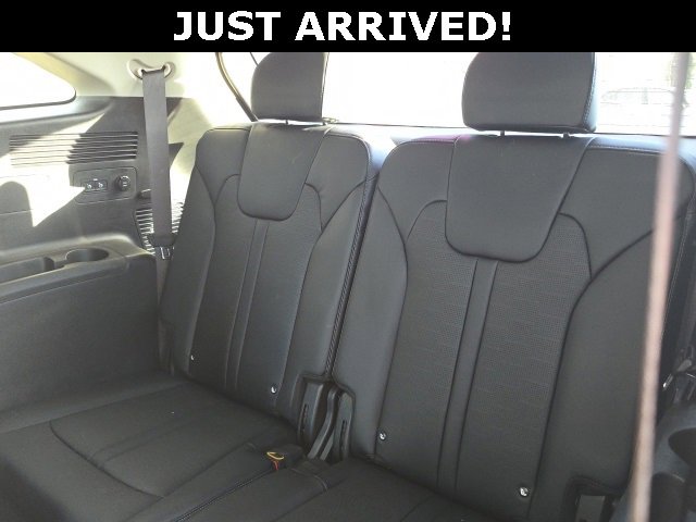 Used 2025 Kia Sorento EX image 9