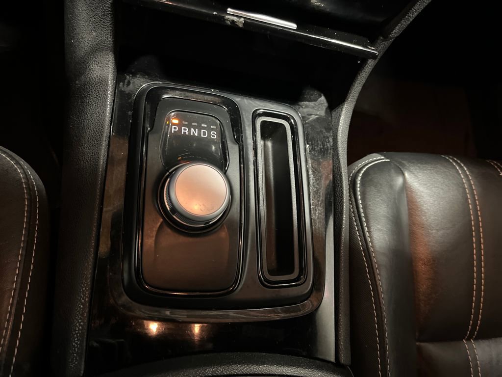 Used 2018 Chrysler 300 S w/ 300S Premium Group image 23