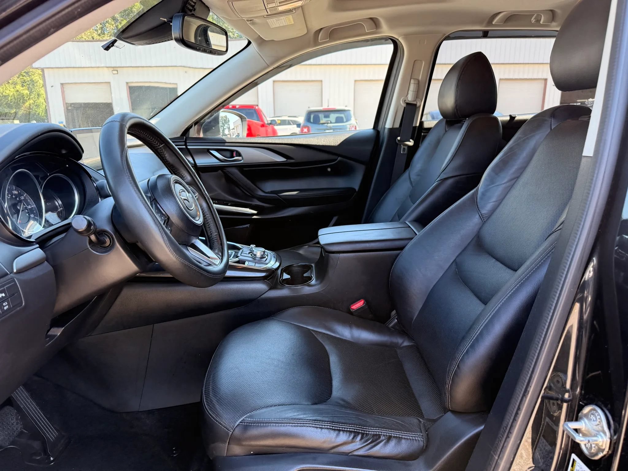 Used 2018 MAZDA CX-9 Touring w/ Touring Premium Package AWD/4WD image 2
