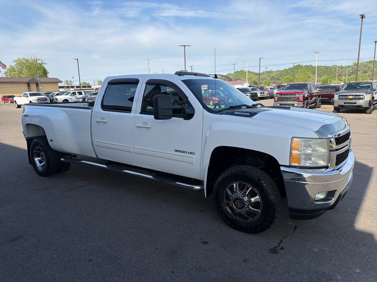 Used 2011 Chevrolet Silverado 3500 LTZ AWD/4WD image 3