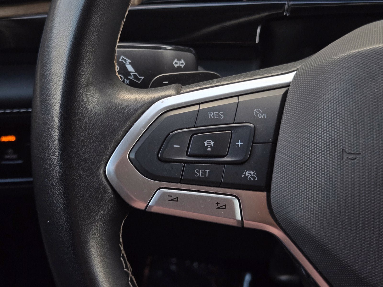 Used 2024 Volkswagen Atlas SE FWD image 20