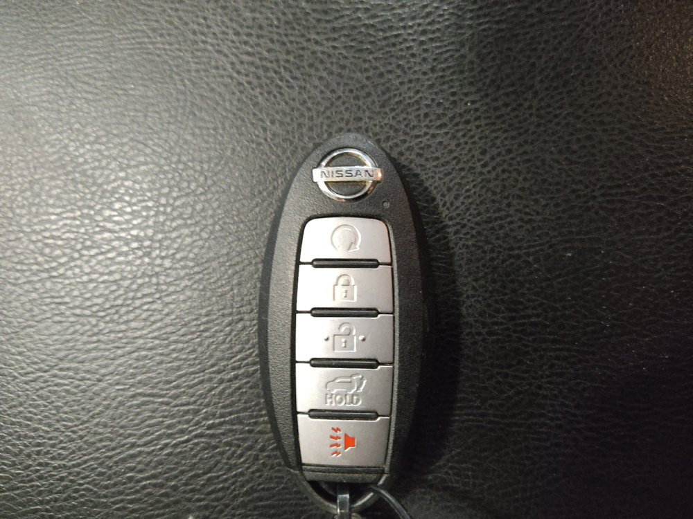 Used 2020 Nissan Pathfinder SL AWD/4WD image 32