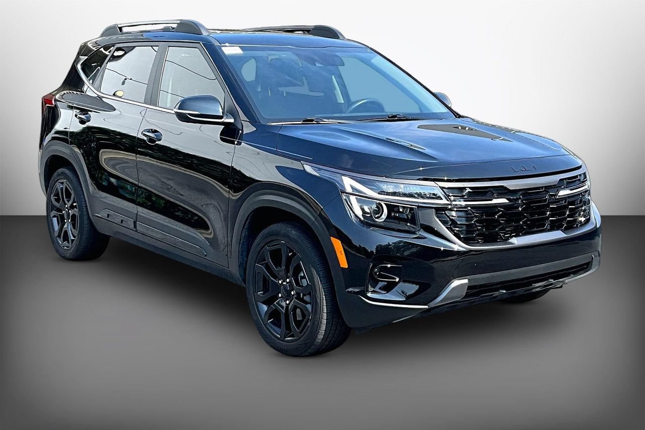 Used 2025 Kia Seltos X-Line AWD/4WD image 1