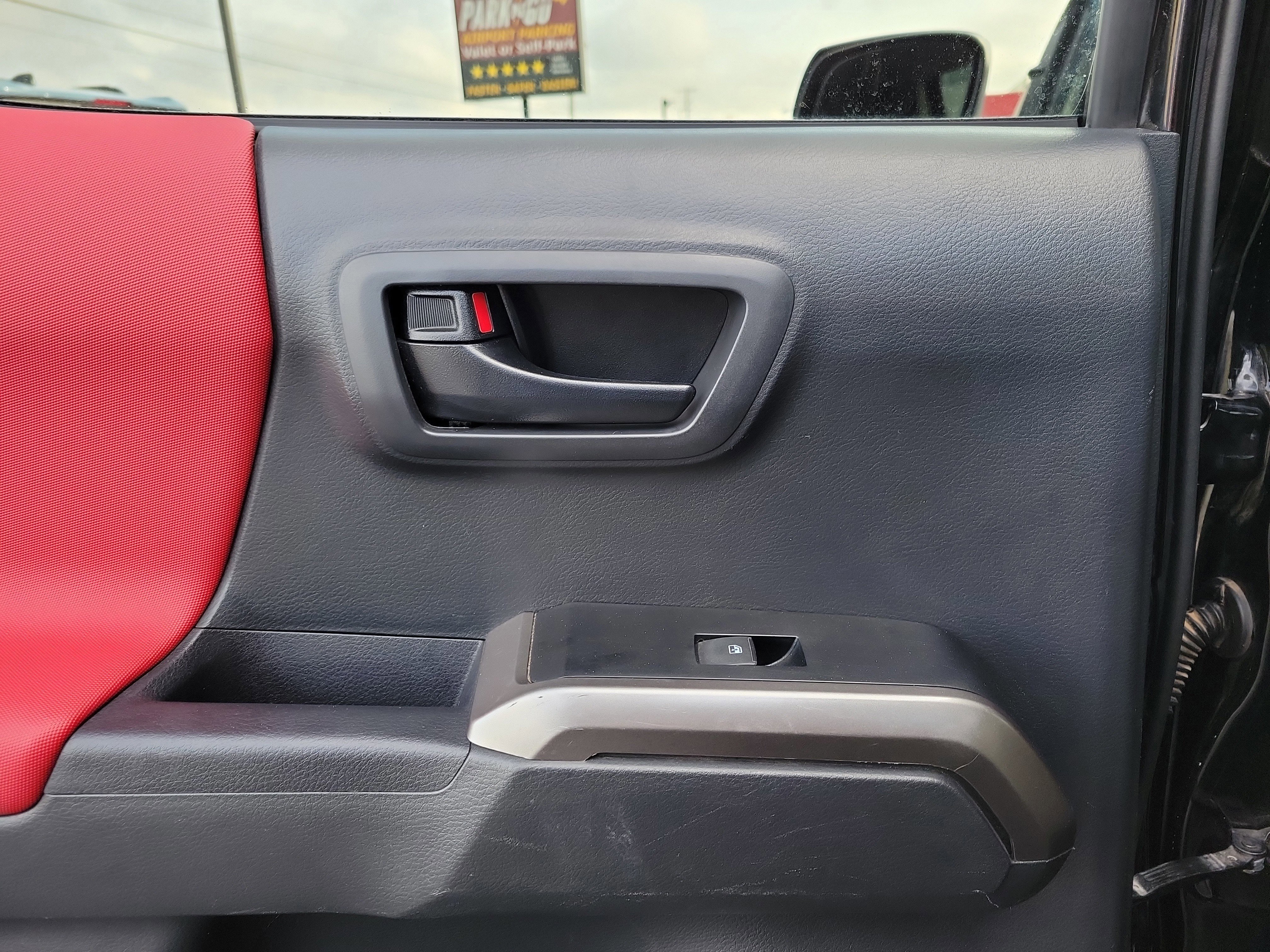 Used 2023 Toyota Tacoma SR image 12