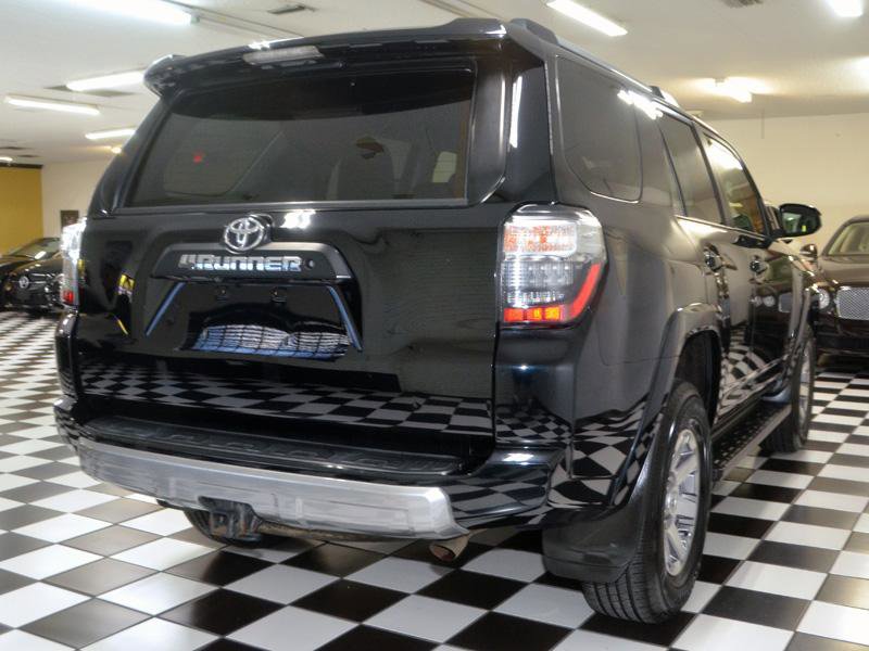 Used 2016 Toyota 4Runner Trail AWD/4WD image 9