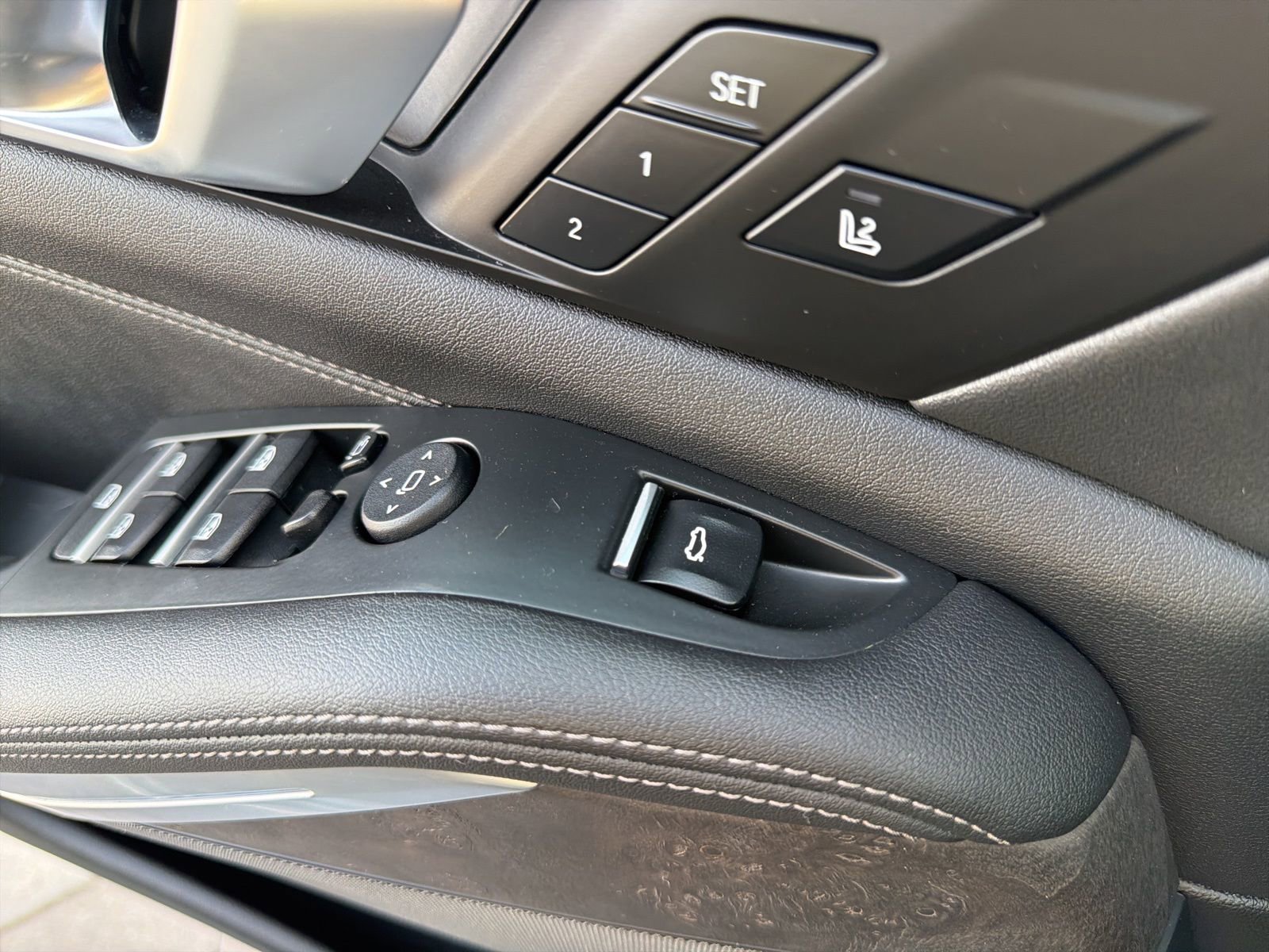 Used 2024 BMW X5 xDrive40i w/ Premium Package image 87