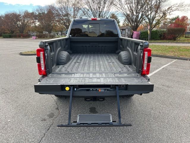 Used 2025 Ford F350 Lariat w/ Lariat Ultimate Package image 30