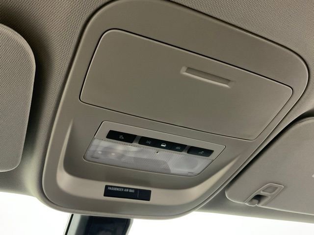 Used 2018 Chevrolet Colorado Z71 AWD/4WD image 17