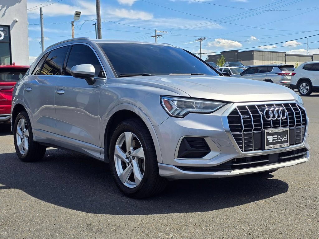 Used 2020 Audi Q3 2.0T Premium Plus w/ Premium Plus Package AWD/4WD image 4