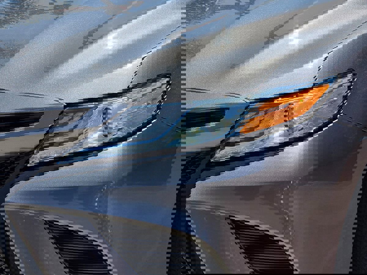 Used 2020 Toyota Camry XSE image 7