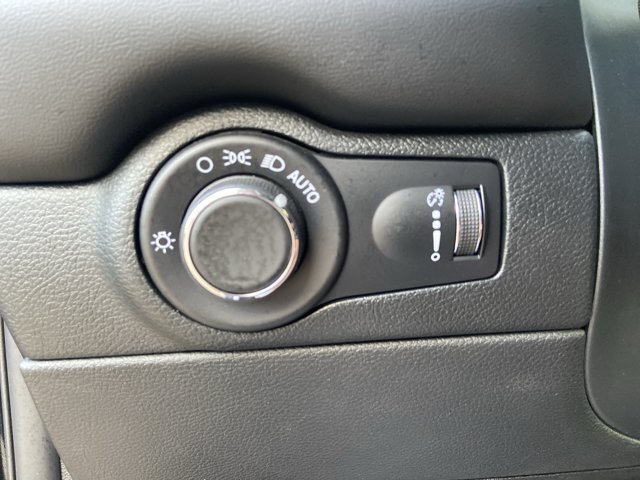 Used 2025 Dodge Durango GT AWD/4WD image 49