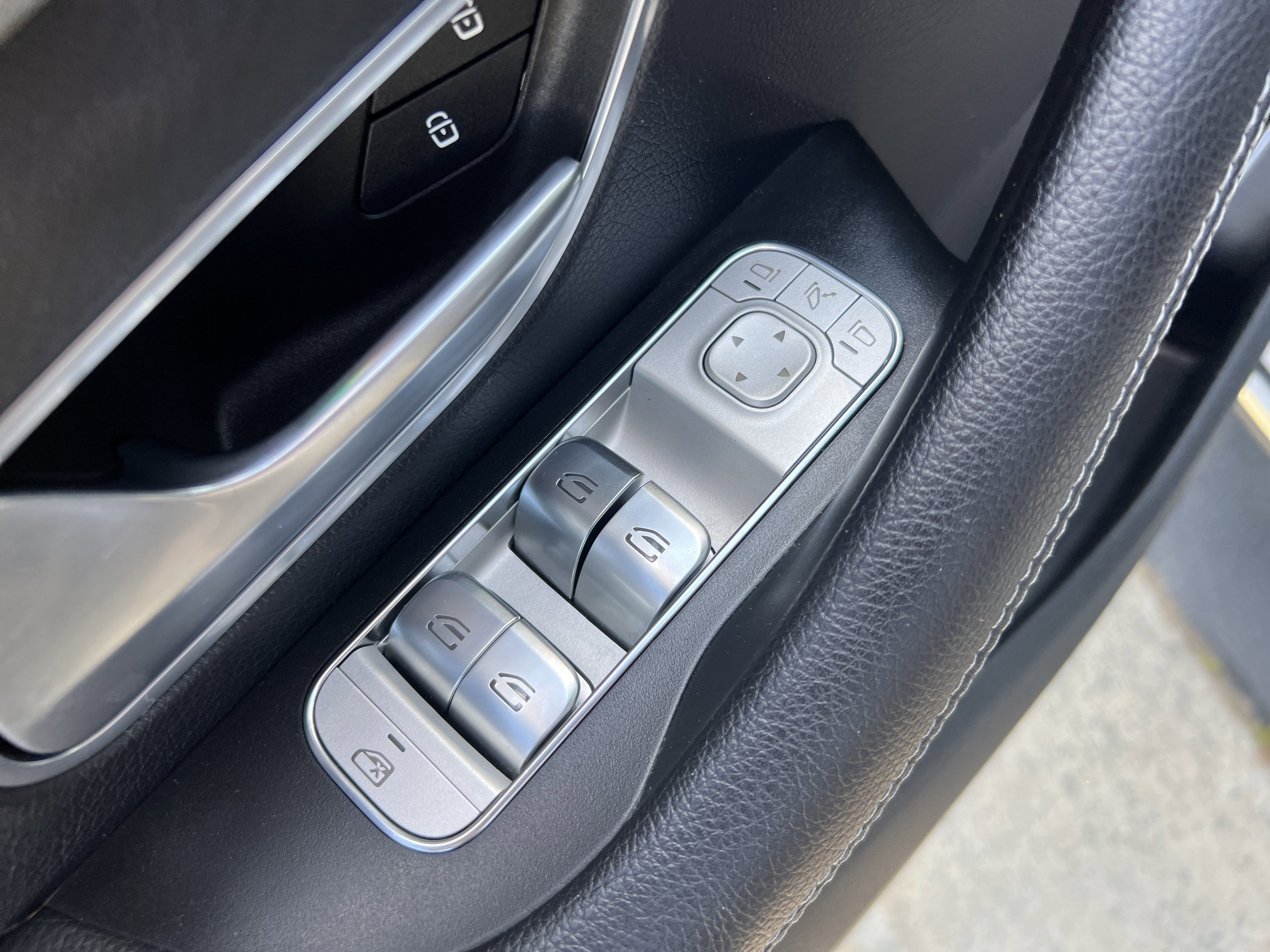 Certified 2023 Mercedes-Benz GLS 450 4MATIC image 15