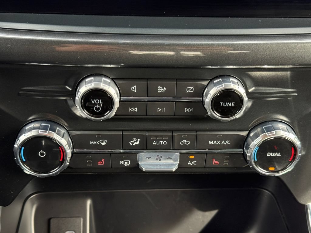 Used 2022 Ford F150 XLT w/ Equipment Group 302A High AWD/4WD image 16