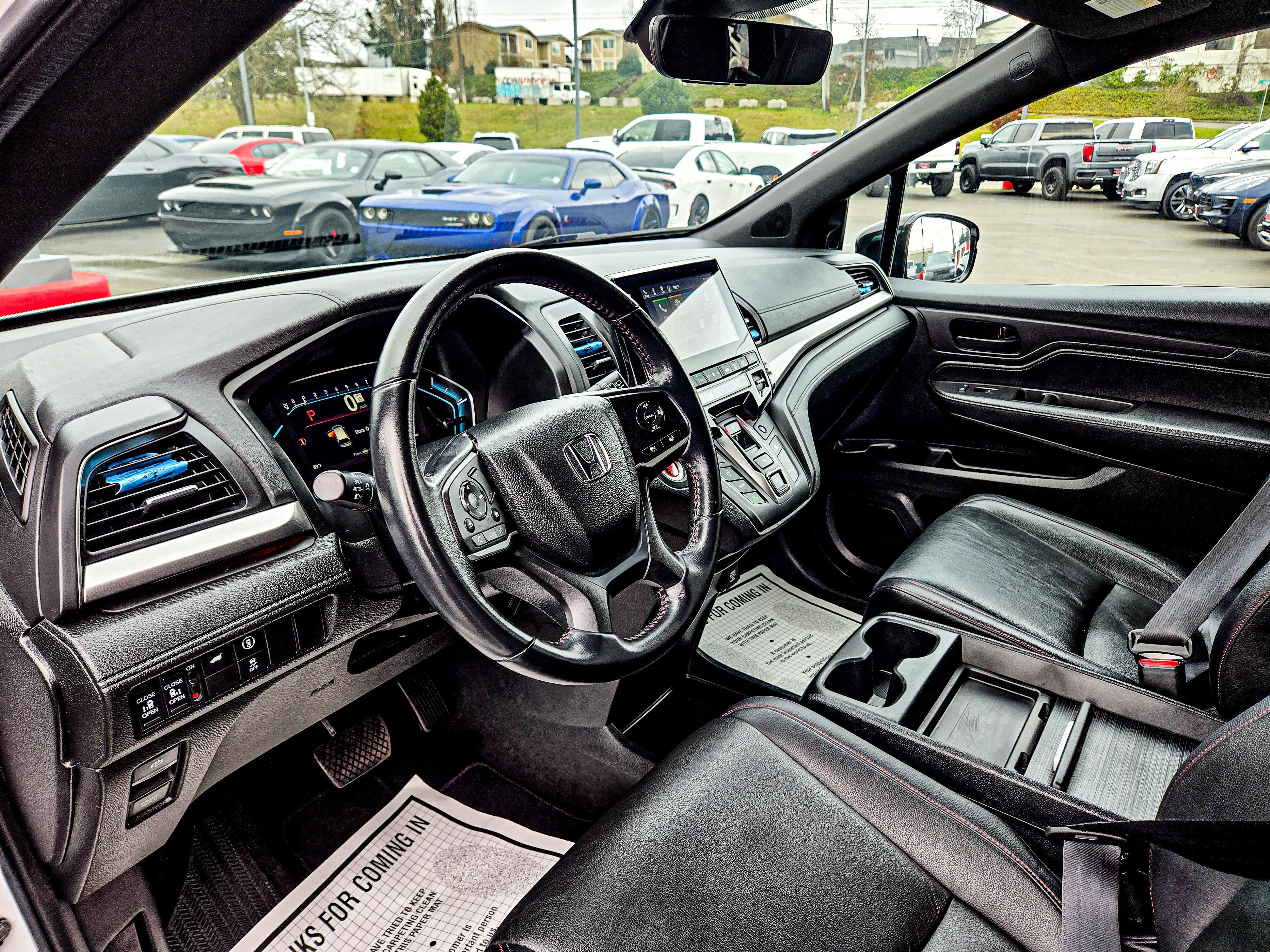 Used 2023 Honda Odyssey Sport image 9