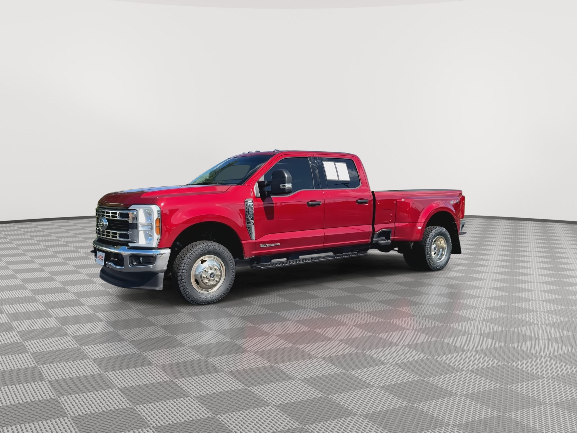 Used 2025 Ford F350 XLT AWD/4WD image 4