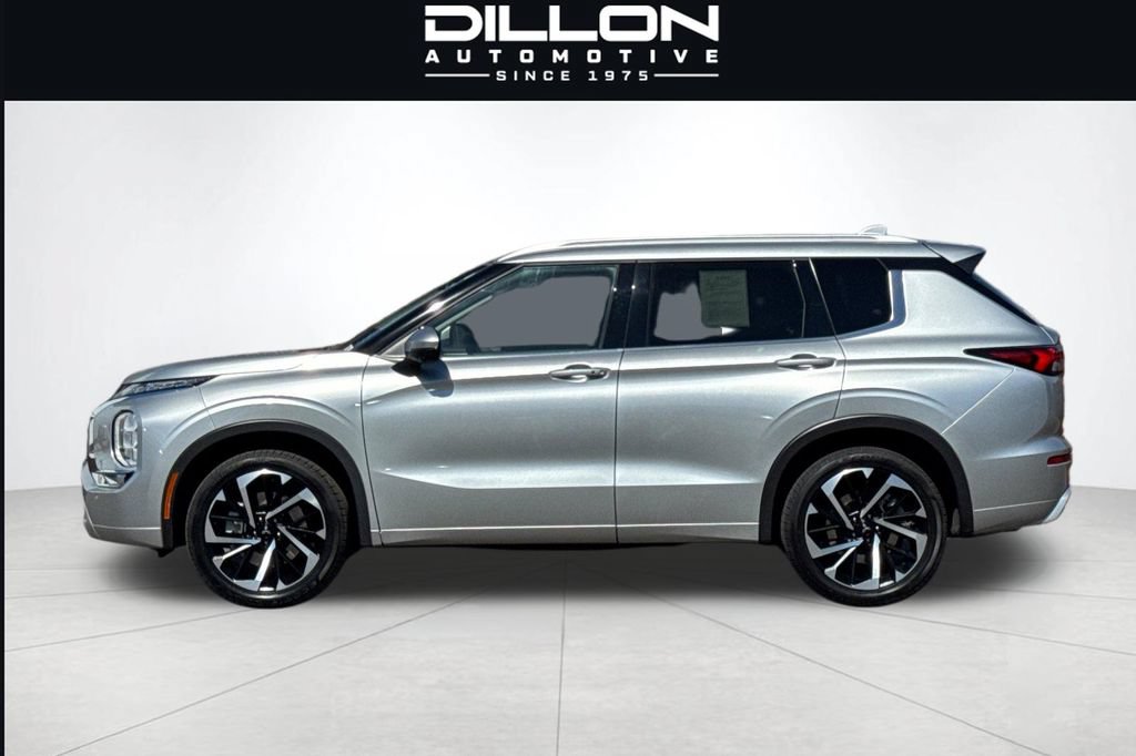 Used 2024 Mitsubishi Outlander SEL AWD/4WD image 7