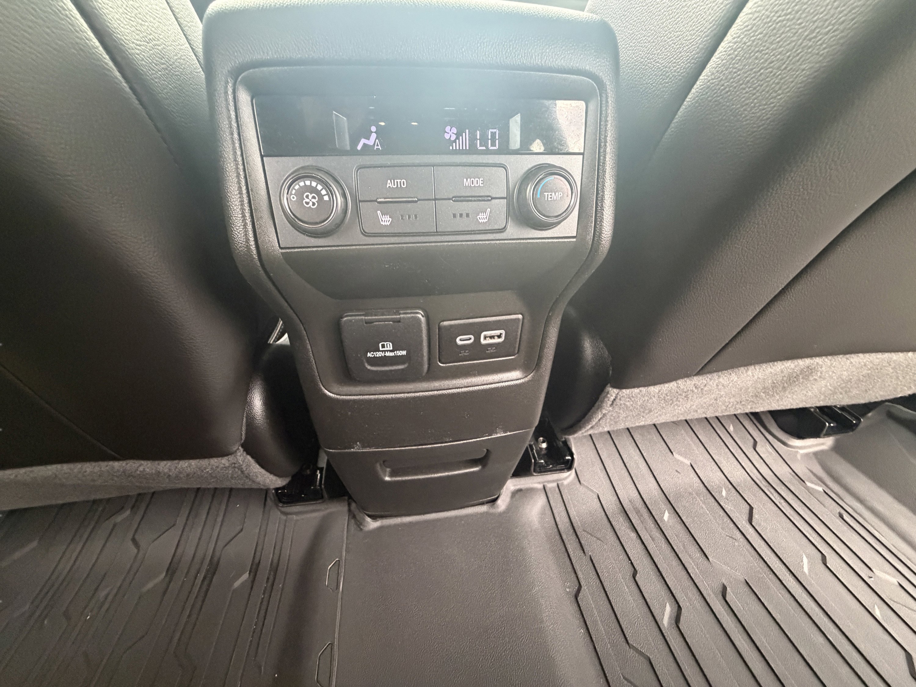Used 2023 GMC Acadia SLT w/ Elevation Edition AWD/4WD image 36