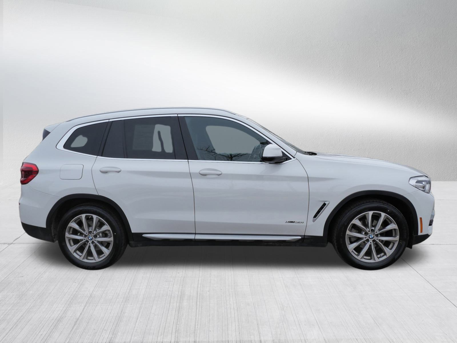 Used 2018 BMW X3 xDrive30i image 8