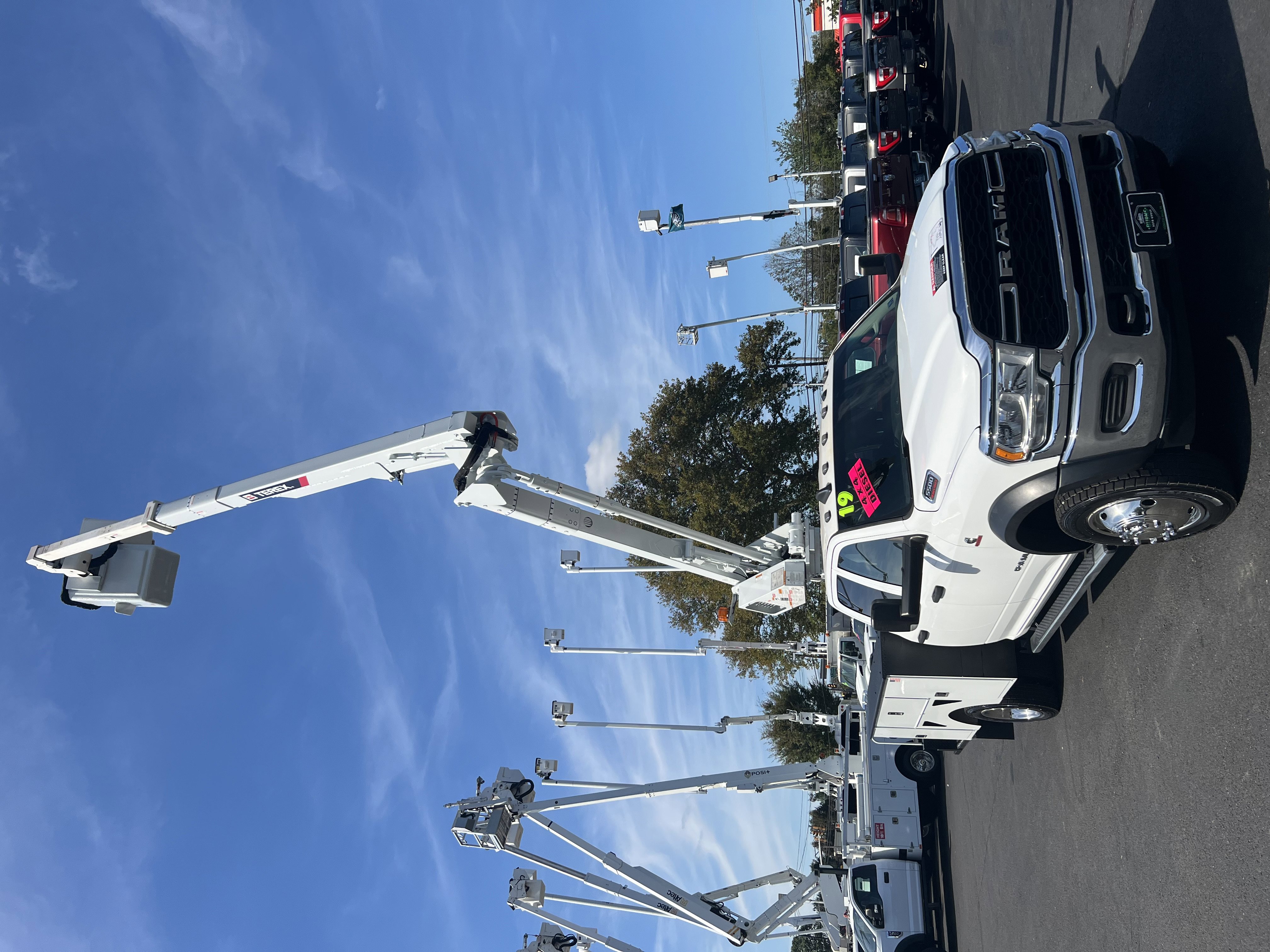 Used 2019 RAM 5500 Tradesman w/ Chrome Appearance Group image 5