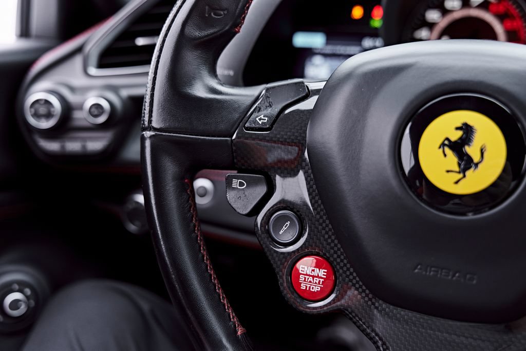 Used 2018 Ferrari 488 GTB RWD image 62
