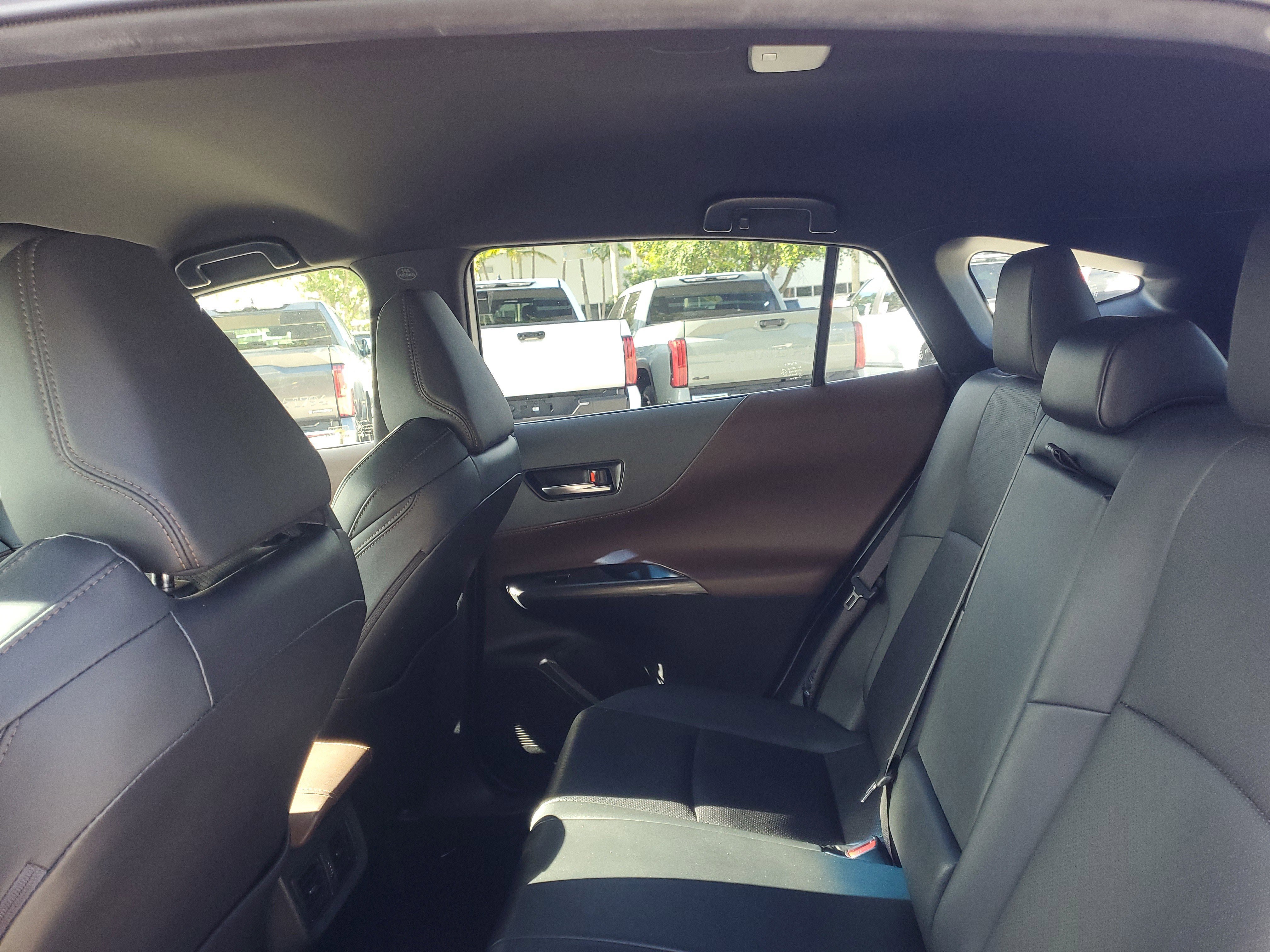 Certified 2021 Toyota Venza XLE w/ Softex Package AWD/4WD image 12