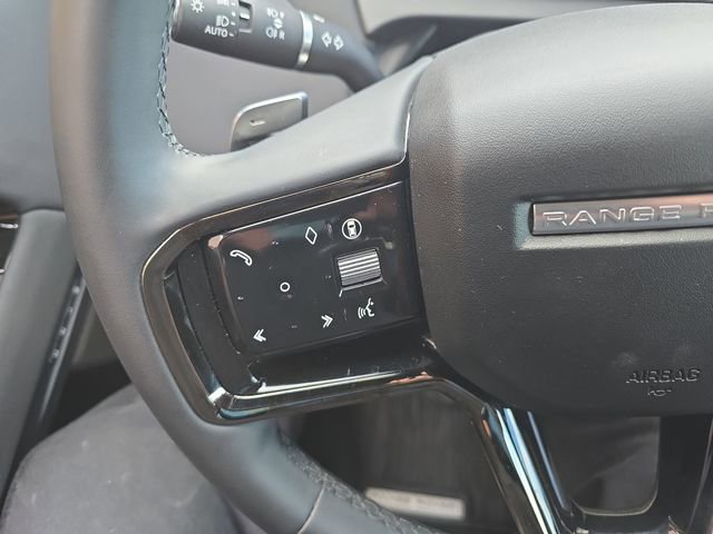 Used 2025 Land Rover Range Rover Evoque S image 17