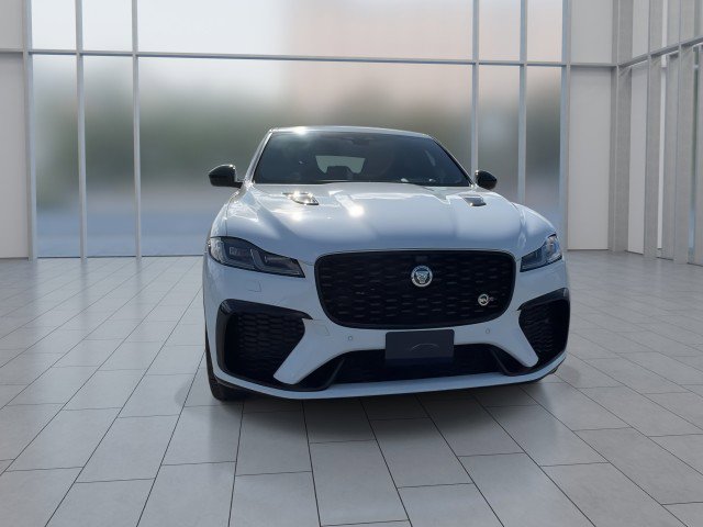 New 2026 Jaguar F-PACE SVR 575 Edition image 3