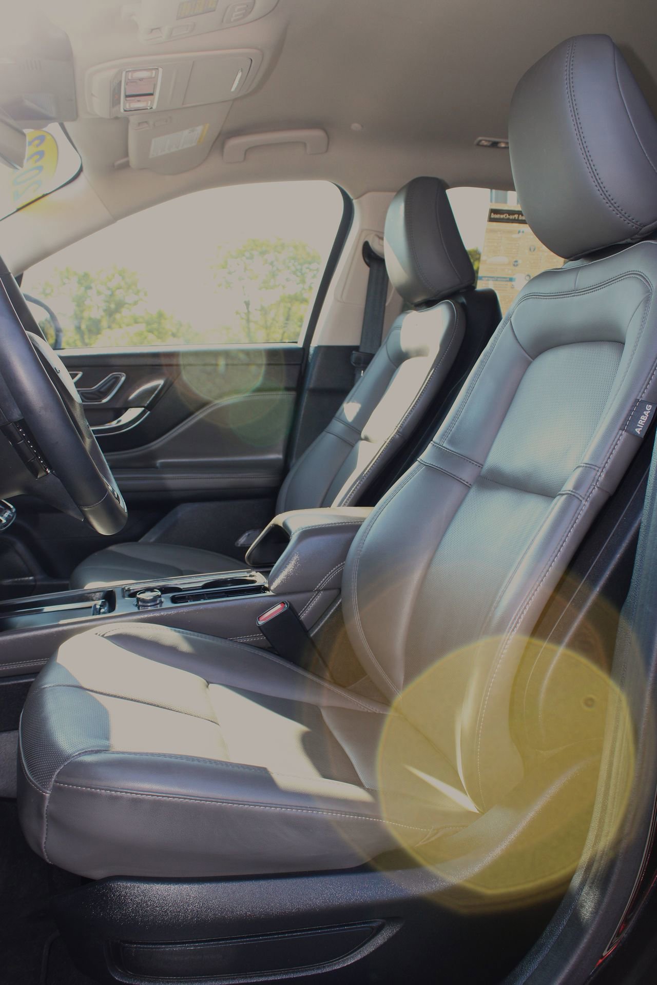 Used 2023 Lincoln Corsair Standard w/ Equipment Group 101A image 18