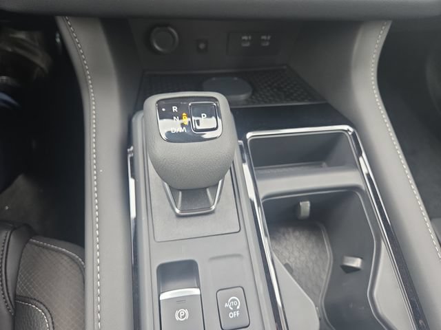 New 2026 Nissan Pathfinder SL AWD/4WD image 17