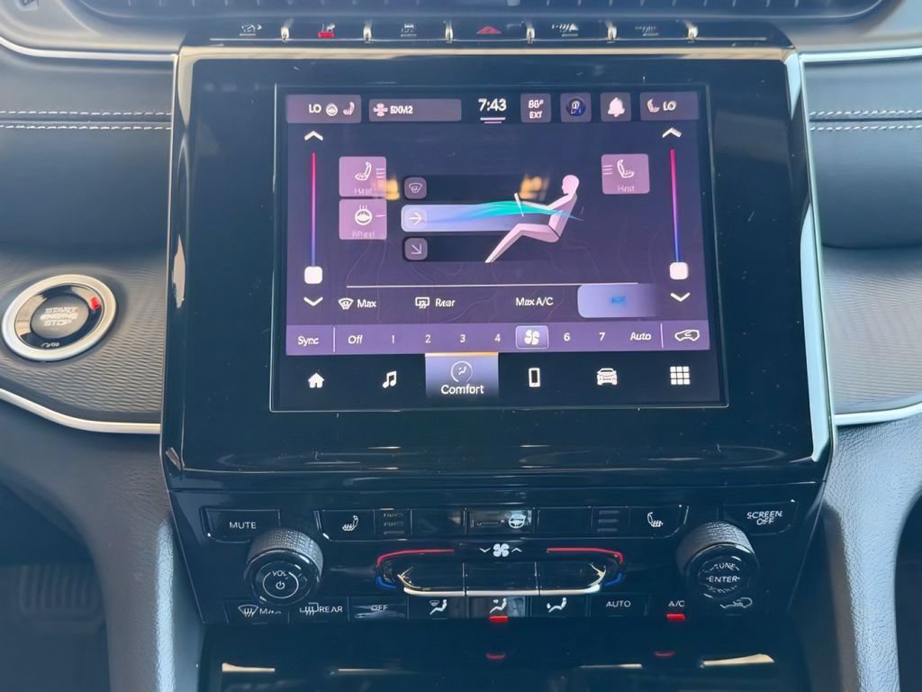 New 2026 Jeep Grand Cherokee Laredo X AWD/4WD image 18
