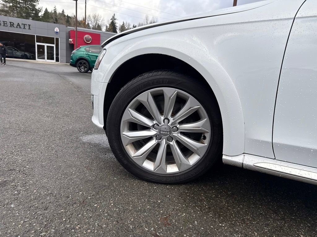 Used 2016 Audi A4 Premium Plus w/ Technology Package image 29