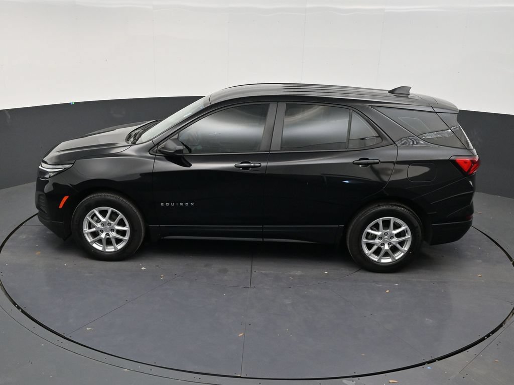 Used 2024 Chevrolet Equinox LS w/ Driver Confidence II Package FWD image 13