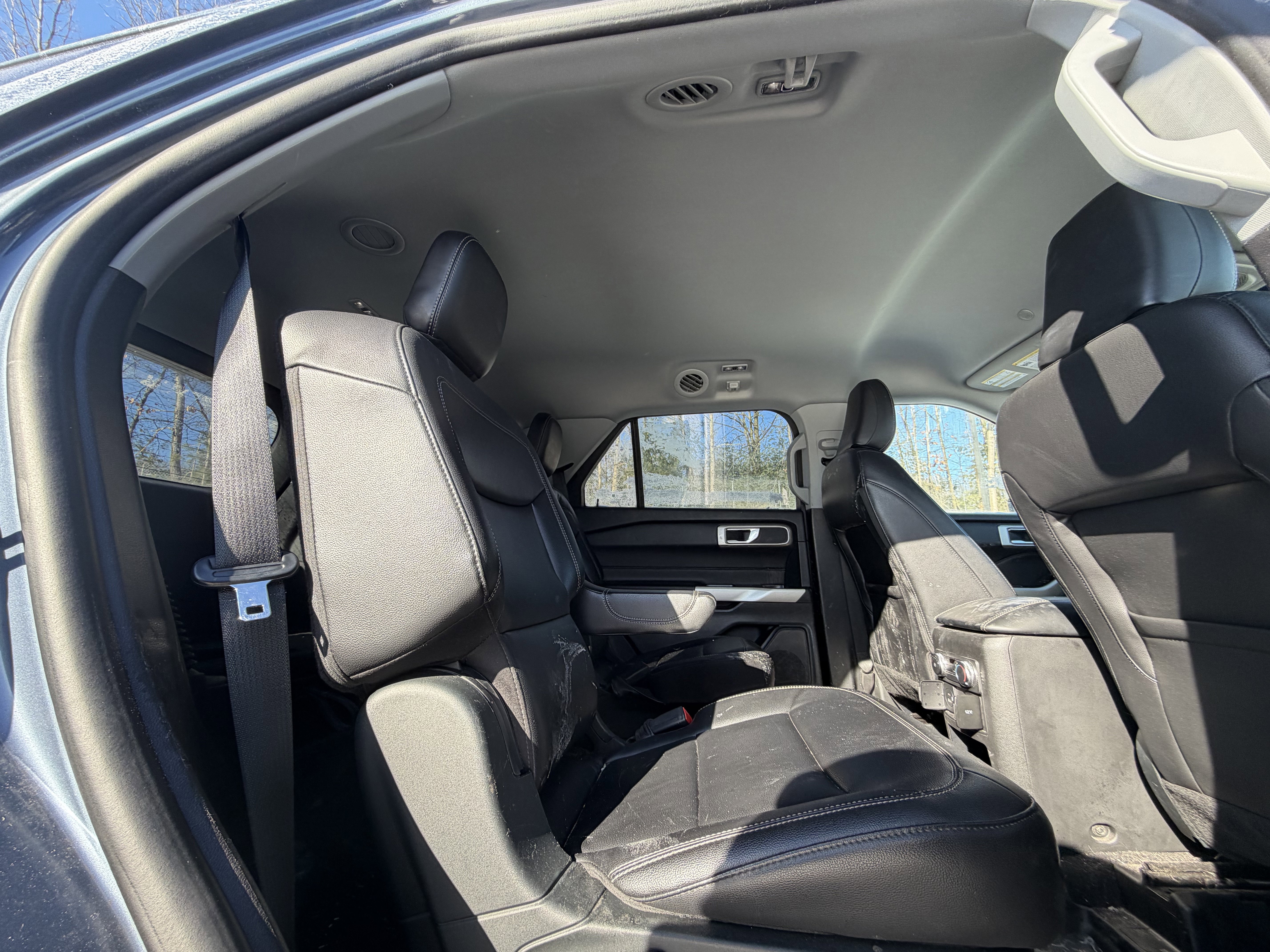 Used 2021 Ford Explorer XLT w/ Equipment Group 202A image 32