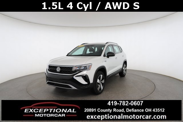 Used 2024 Volkswagen Taos S image 1