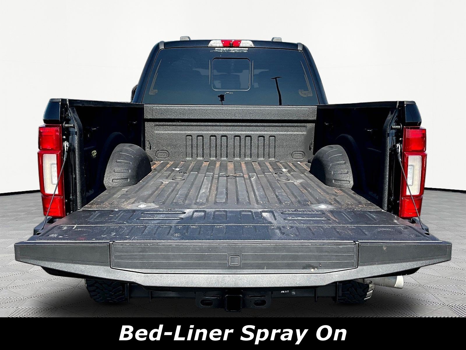 Used 2022 Ford F250 Lariat w/ Black Appearance Pkg AWD/4WD image 7