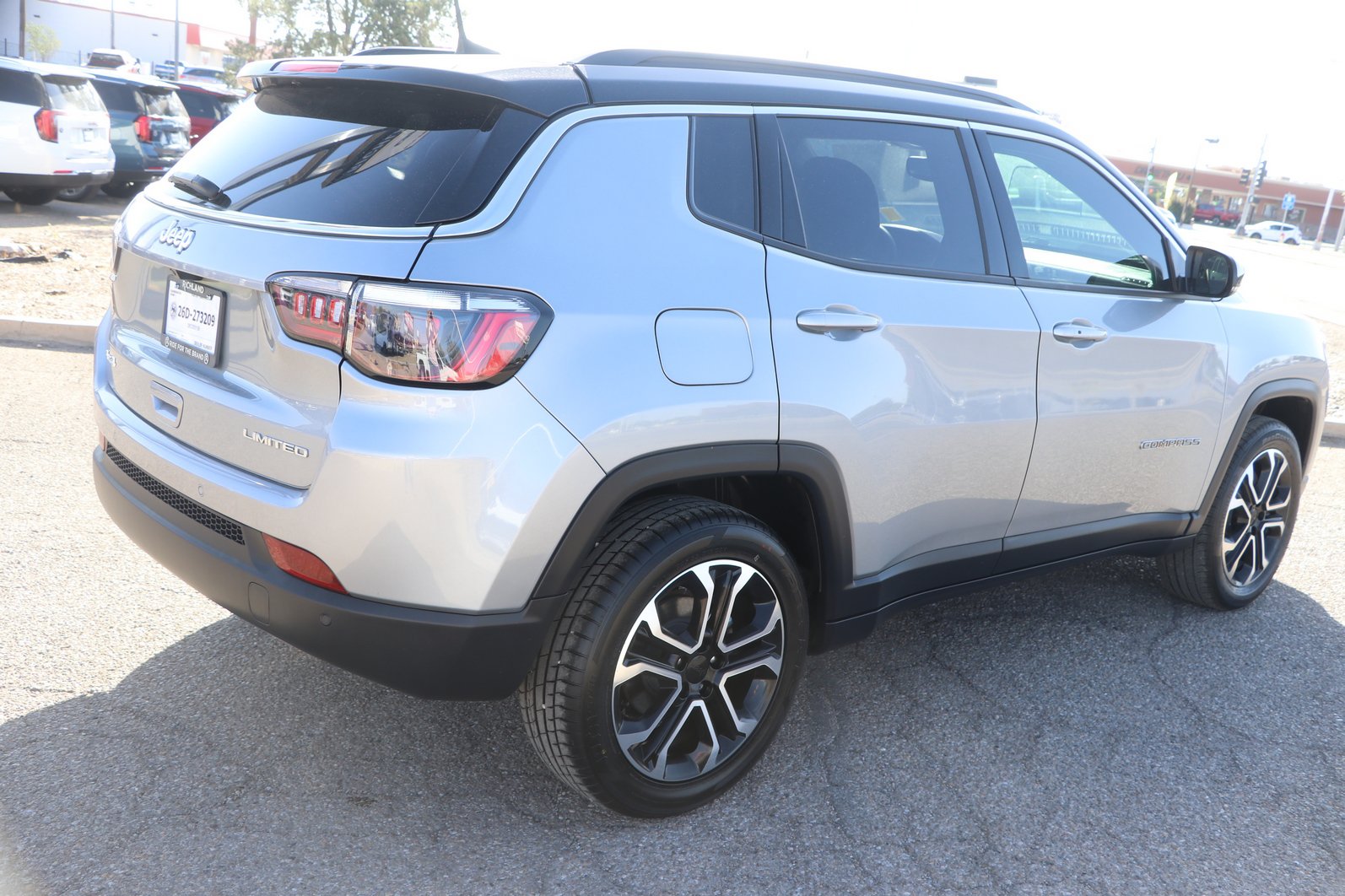 Used 2024 Jeep Compass Limited AWD/4WD image 7