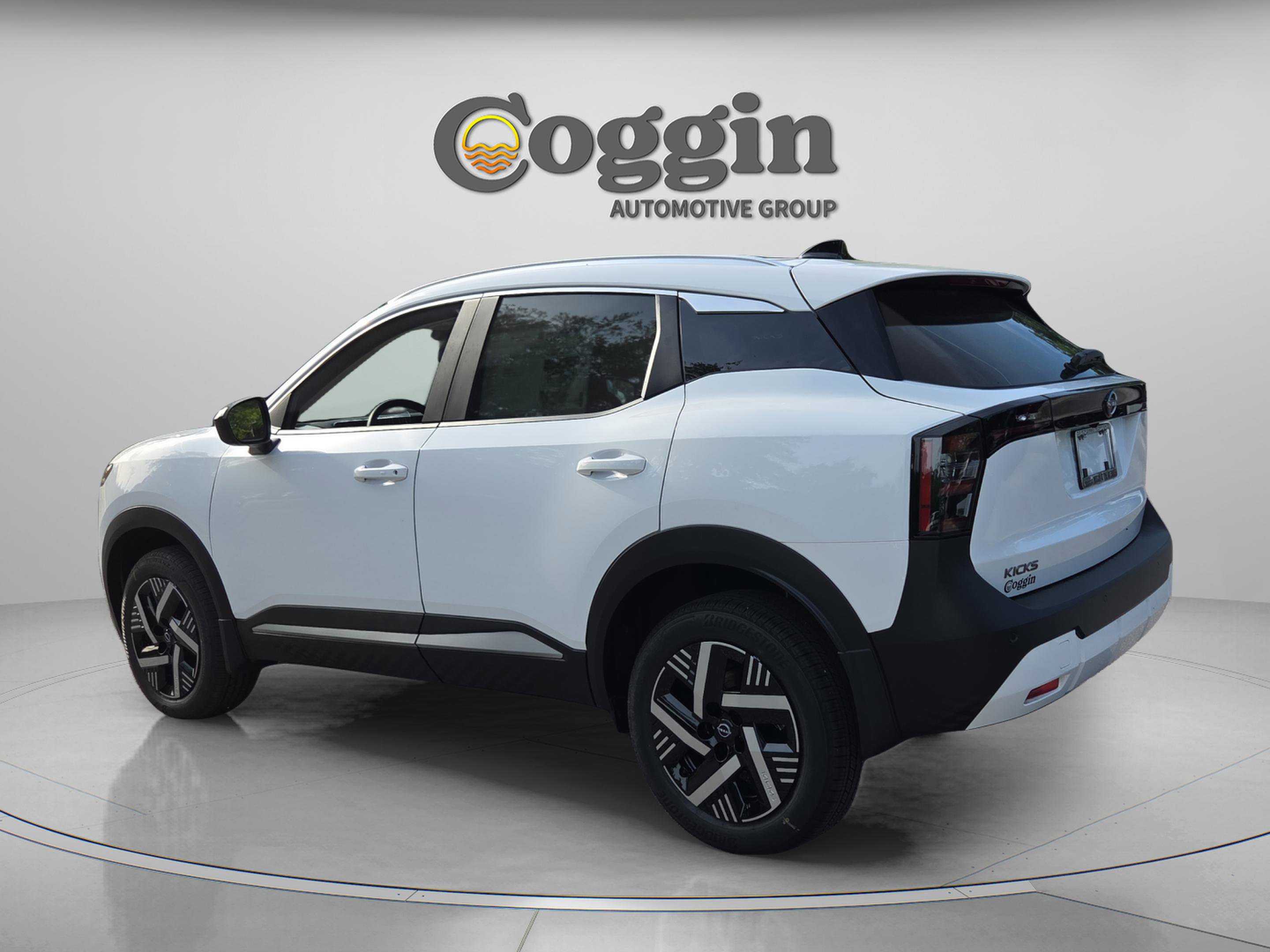 New 2026 Nissan Kicks SV FWD image 3