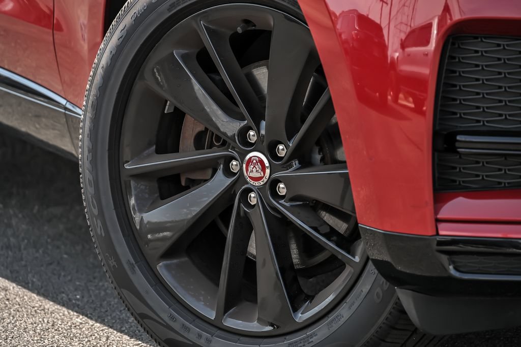 Used 2023 Jaguar F-PACE S AWD/4WD image 4